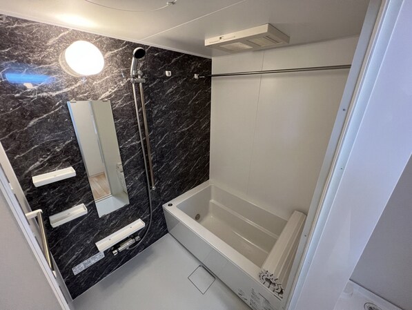 コントレイル糸引の物件内観写真